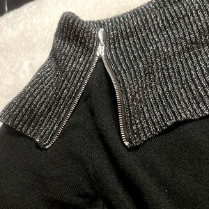 DONT MISS!!🖤🩶🖤CASHMERE QUALITY GORGEOUS NECK TUNIC🖤🩶🖤SILVER LINED BEAUTY 🩶🖤🩶🖤